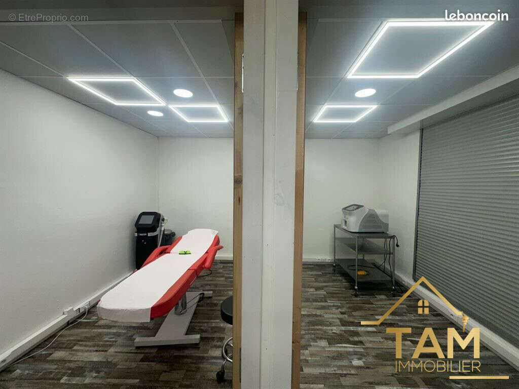 Commerce à VERSAILLES