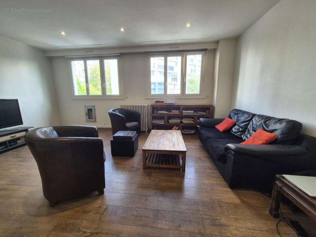 Appartement à SURESNES