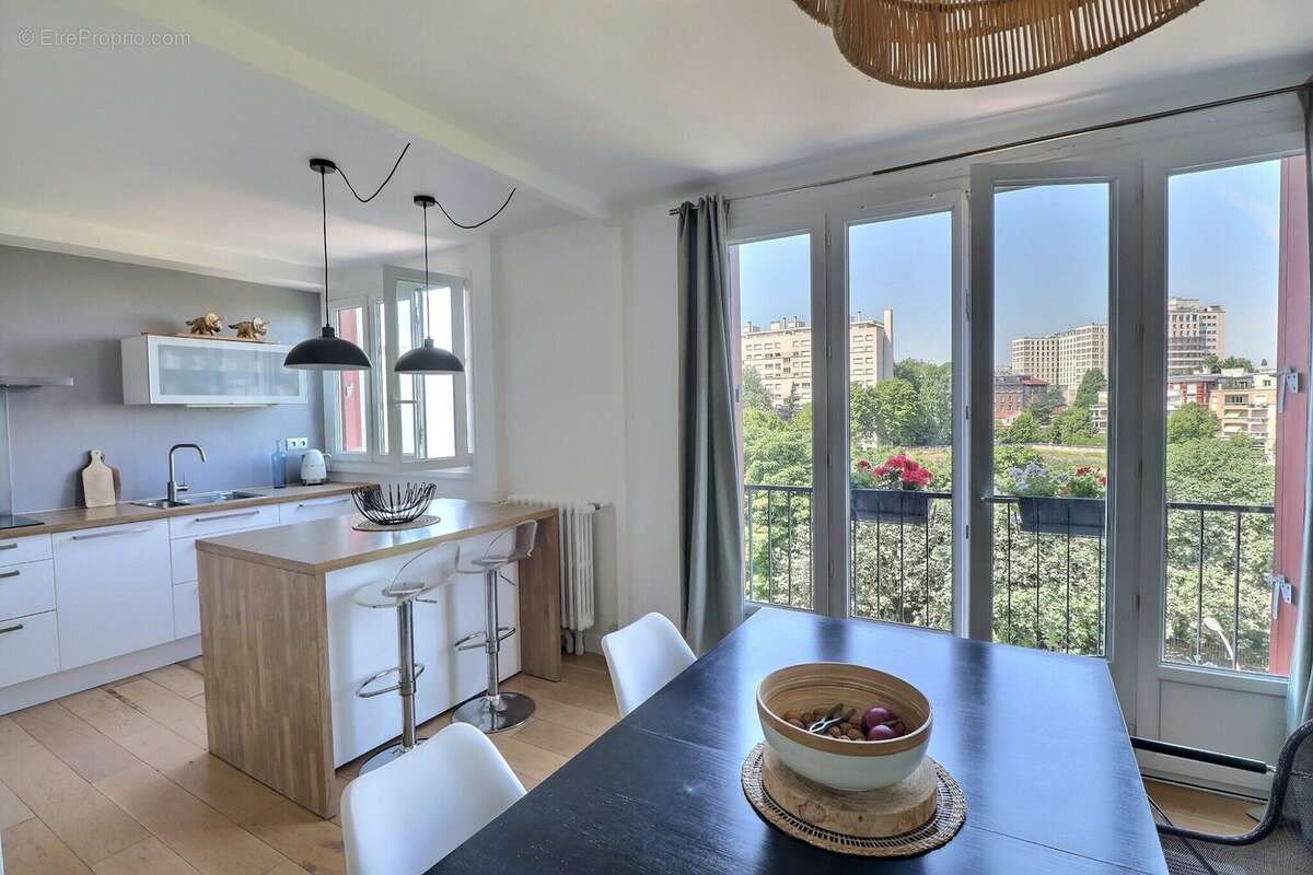 Appartement à CHATILLON