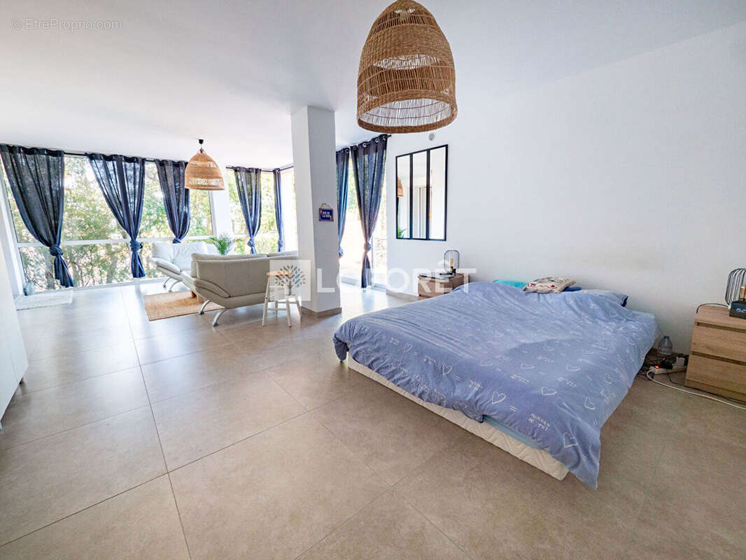 Maison à VILLELONGUE-DELS-MONTS