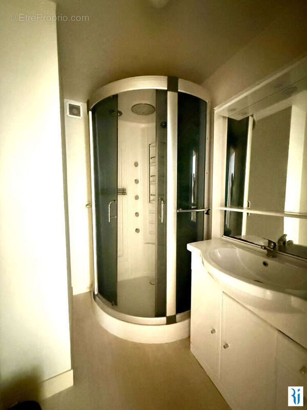 Rouen centre - photo 10