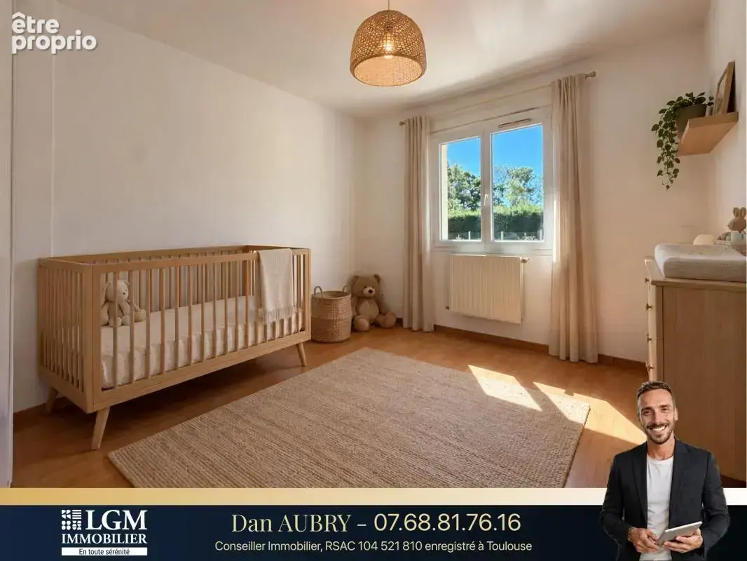 AUTERIVE – Maison familiale de plain-pied de 129 m², jardin sans vis-à-vis de 1 000 m² et garage de 32 m² - photo 8