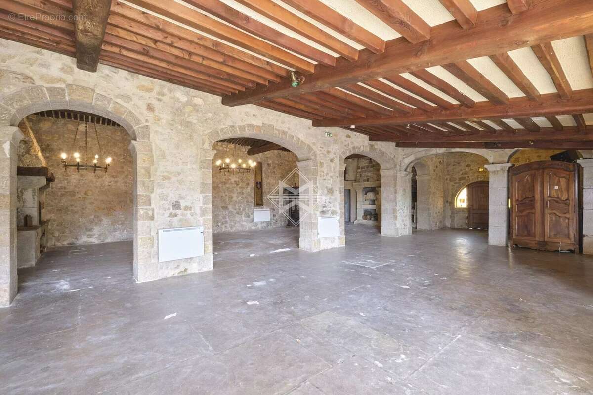 Maison à LE BAR-SUR-LOUP