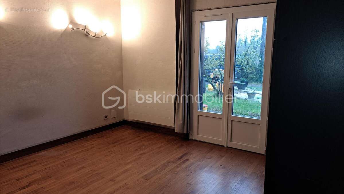 Maison à SAINT-ASTIER