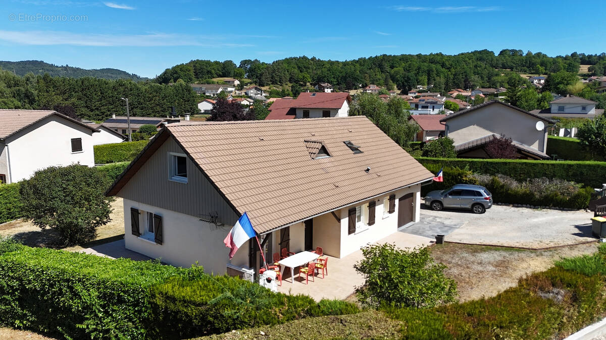Maison à GEOVREISSIAT