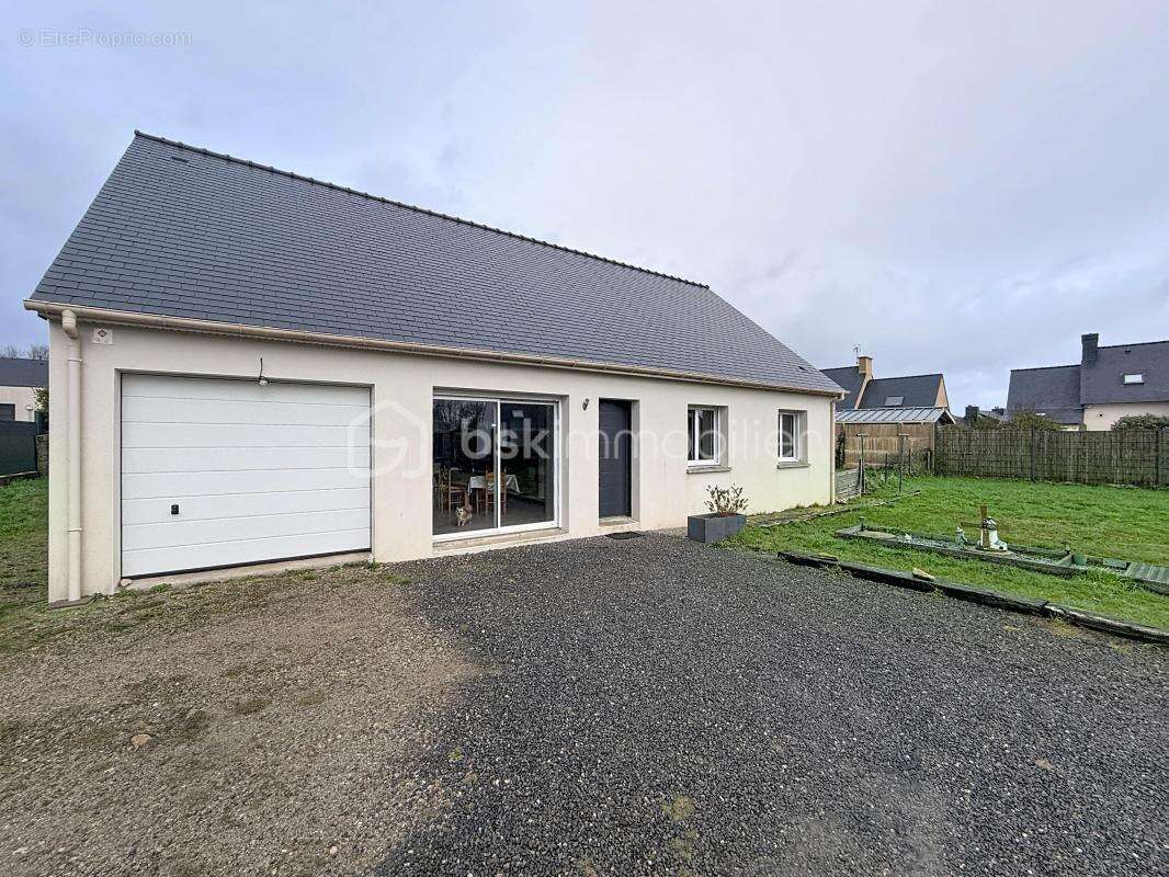 Maison à PONT-DE-BUIS-LES-QUIMERCH