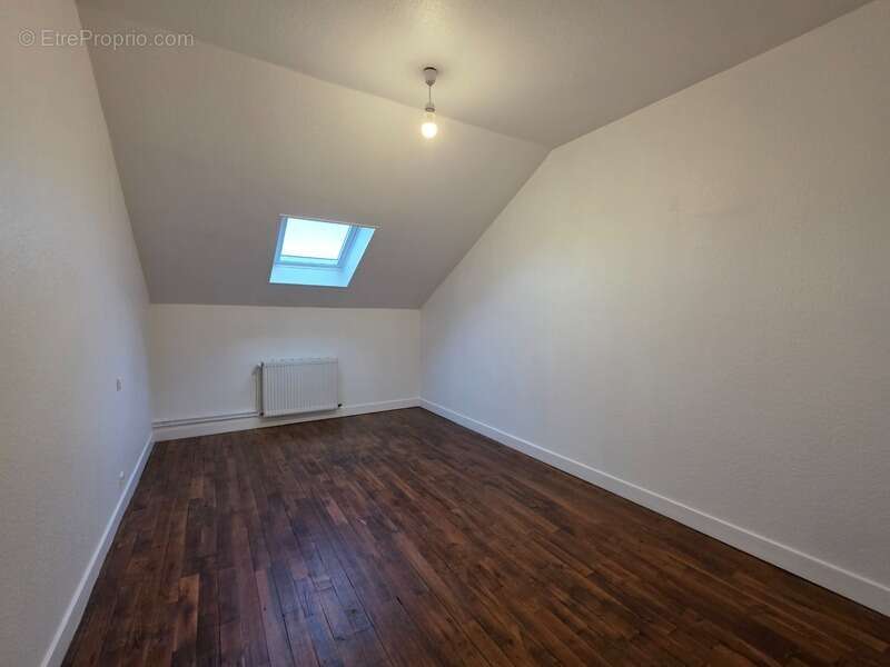 Appartement à SAINT-SORNIN-LEULAC