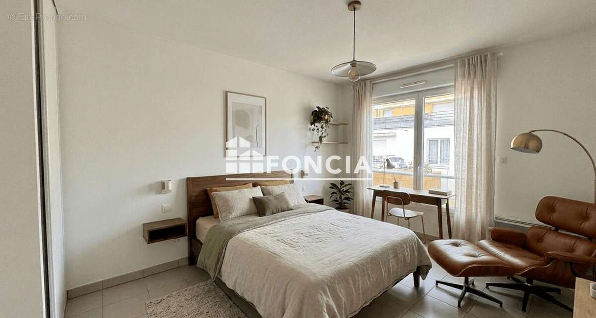 Appartement à AMBES