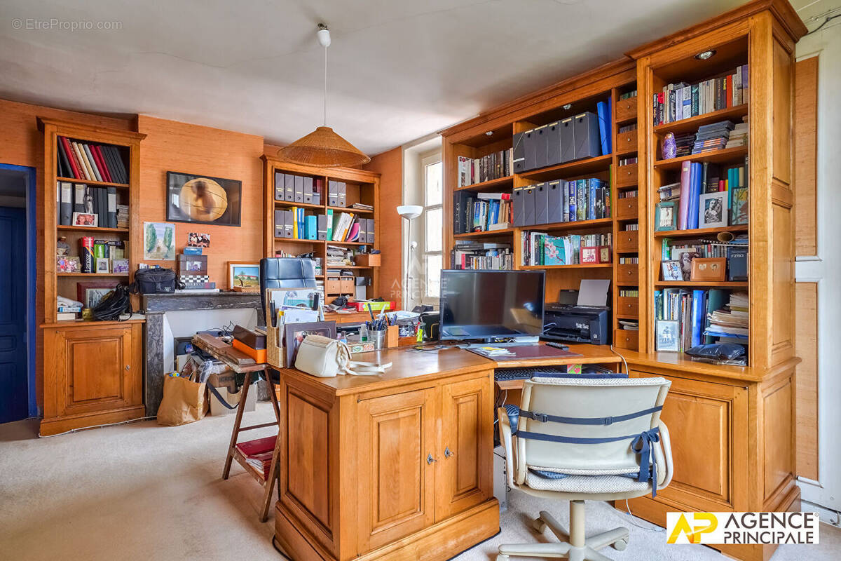 Maison à MAISONS-LAFFITTE