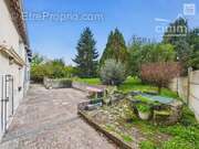 Maison à BOURG-DES-COMPTES