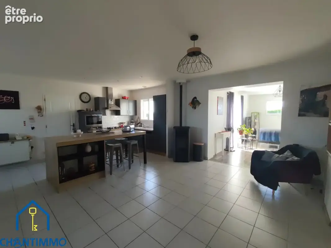 A vendre - Charmant pavillon de plain-pied   133 m2   Terrain de 1 311 m2   Secteur Chantonnay - photo 4