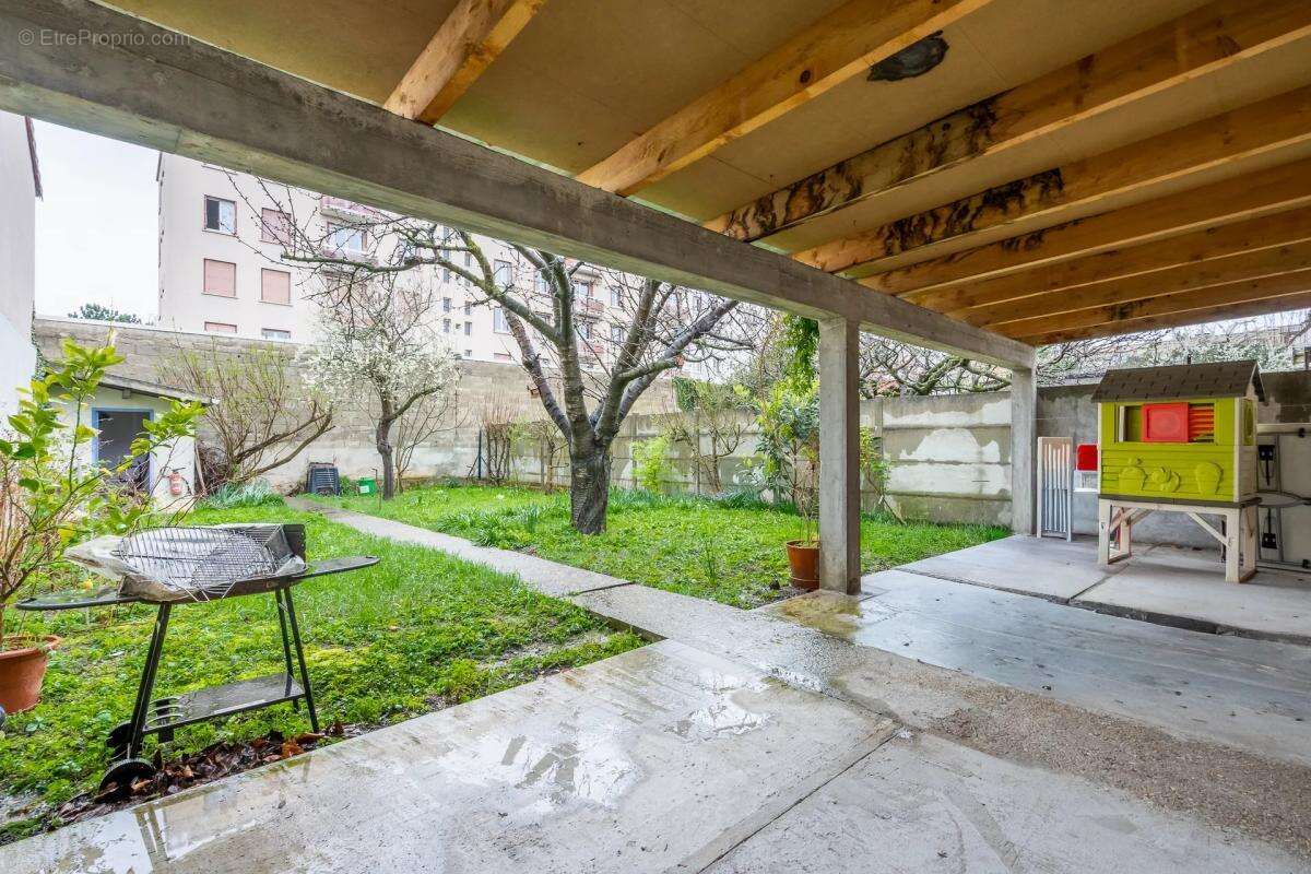 Maison à VITRY-SUR-SEINE