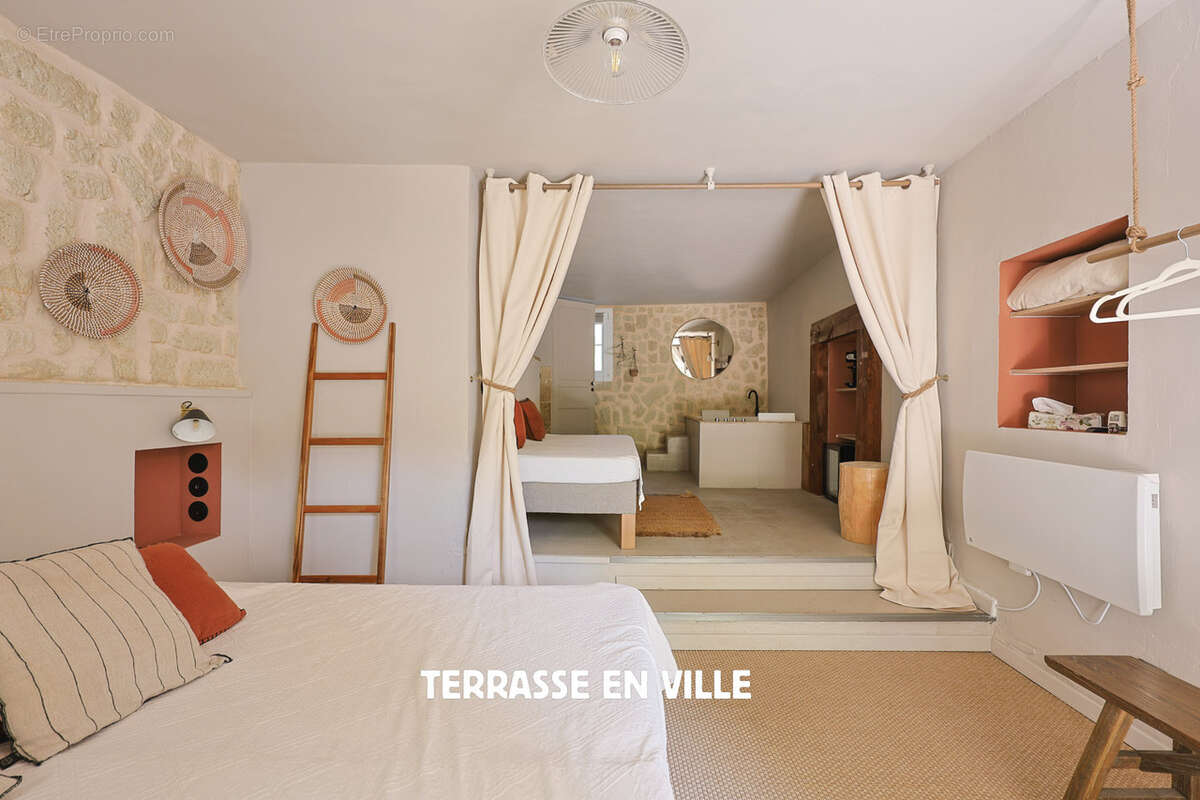 Appartement à EVENOS