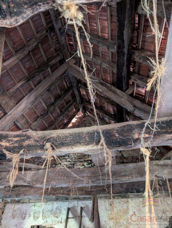 Maison à CENEVIERES