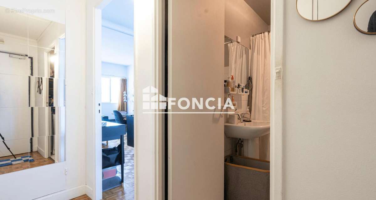 Appartement à PARIS-12E