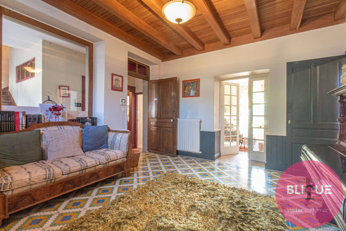 Maison à DOMEVRE-SUR-VEZOUZE