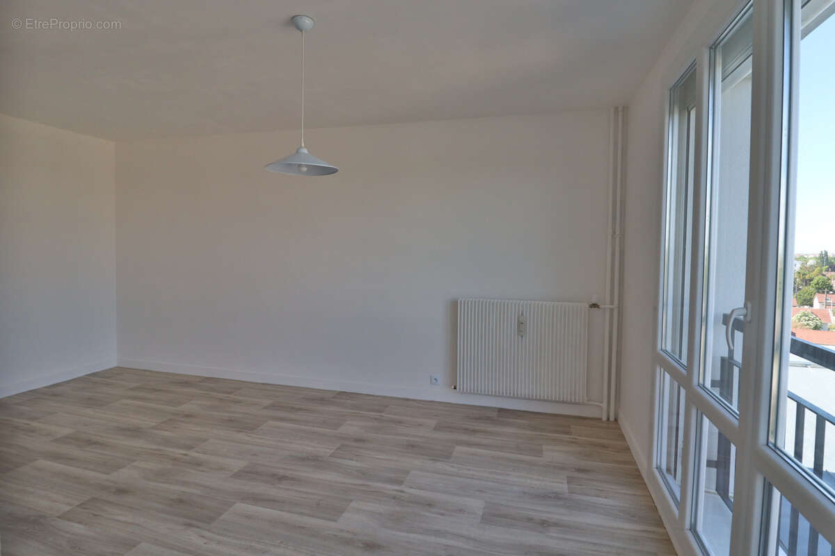 Appartement à SAINT-ANDRE-LES-VERGERS