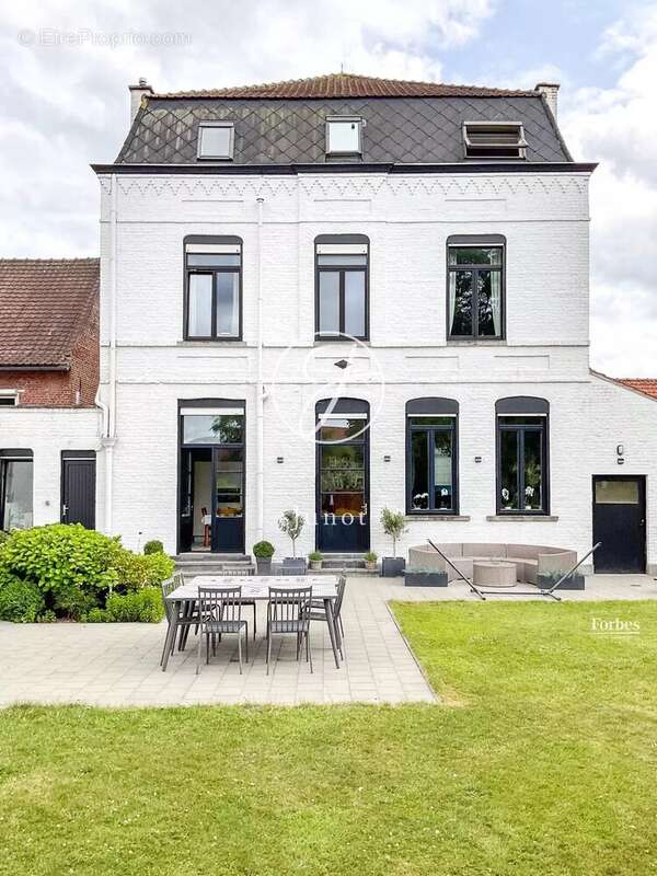 Maison à LEERS