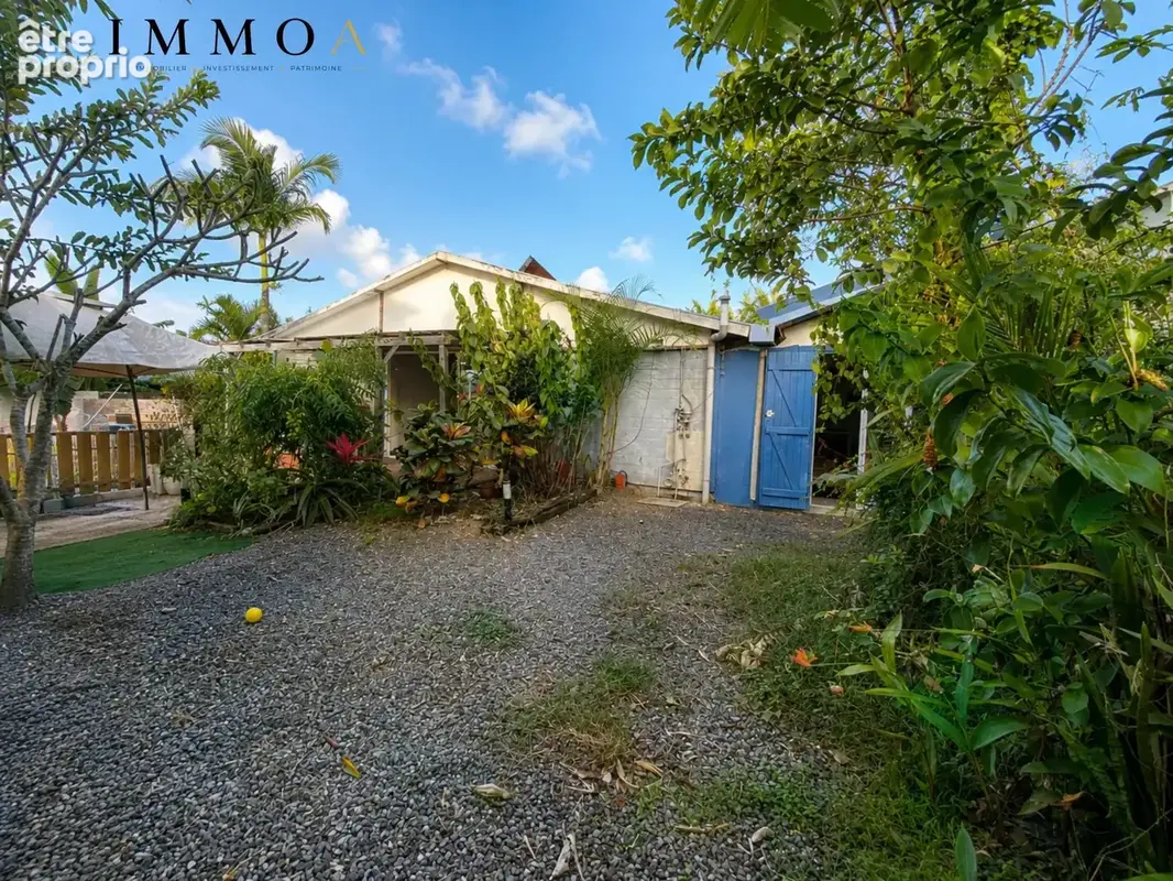 À VENDRE – Maison F6 avec piscine à Bras Canot, Saint-Benoît (97470) - photo 9