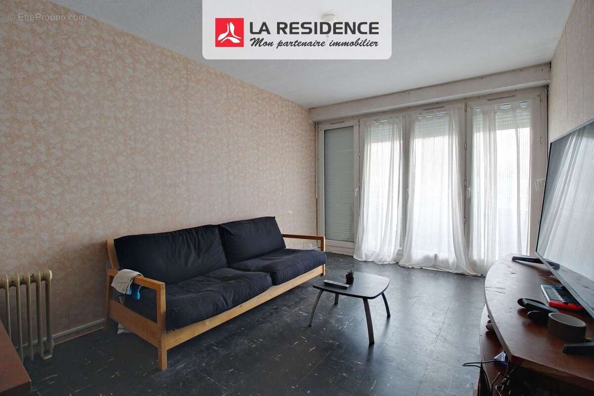 Appartement à SAINT-ETIENNE-DU-ROUVRAY