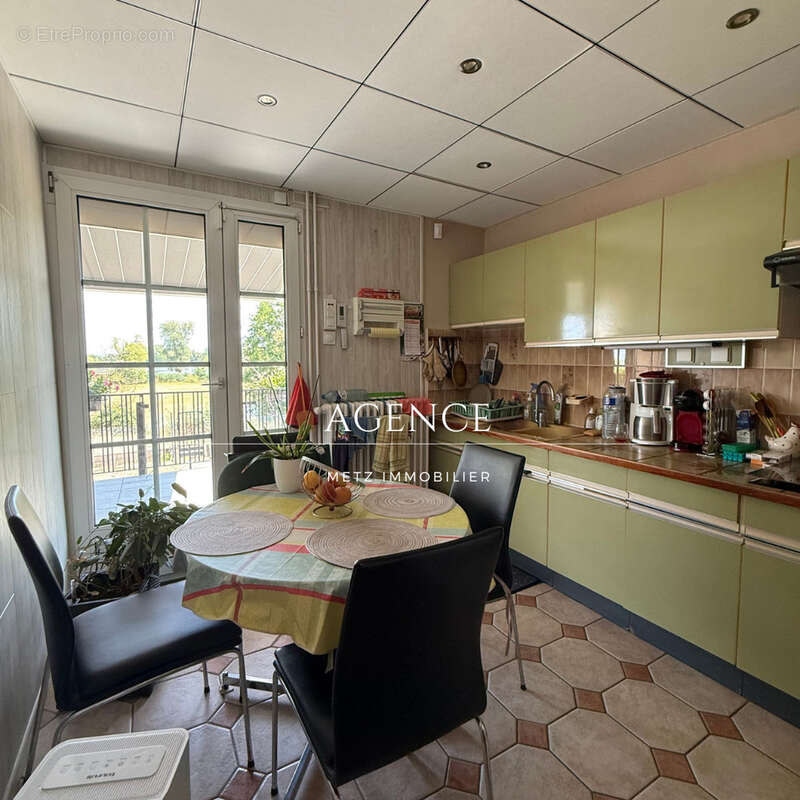 À VENDRE - MAIZIÈRES-LÈS-METZ (57280) Maison F5 de 90 m2 avec vue sur étangs - Terrain de 4 ares 39 - photo 11