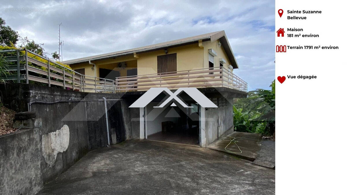 Maison à SAINTE-SUZANNE