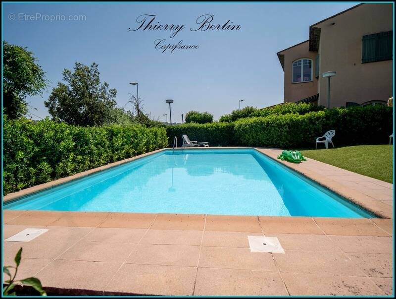 Appartement à LA COLLE-SUR-LOUP