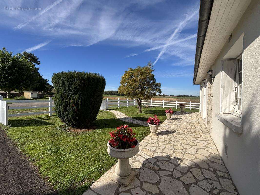 Maison à LA MAGDELEINE