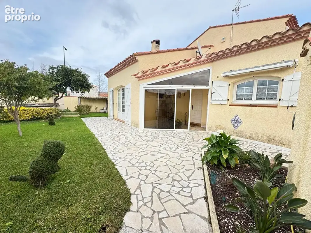 Villa 3 faces de 122 m² avec piscine - photo 2