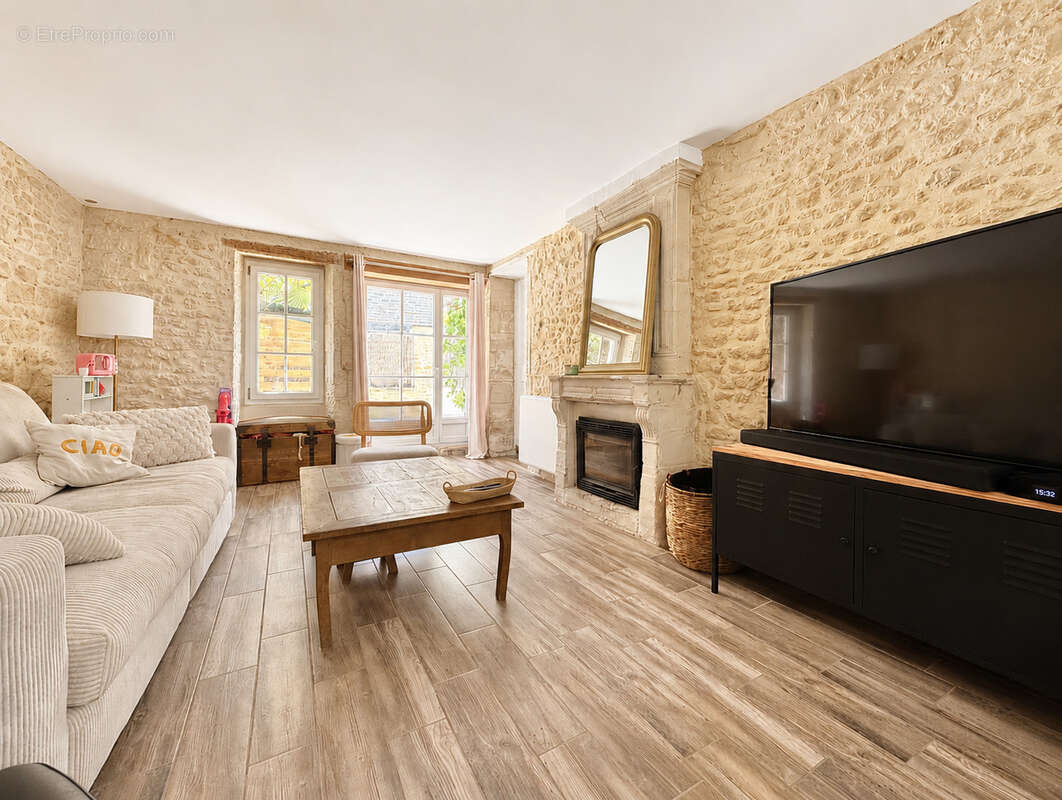 Maison rénovée de charme à REVIERS - photo 6