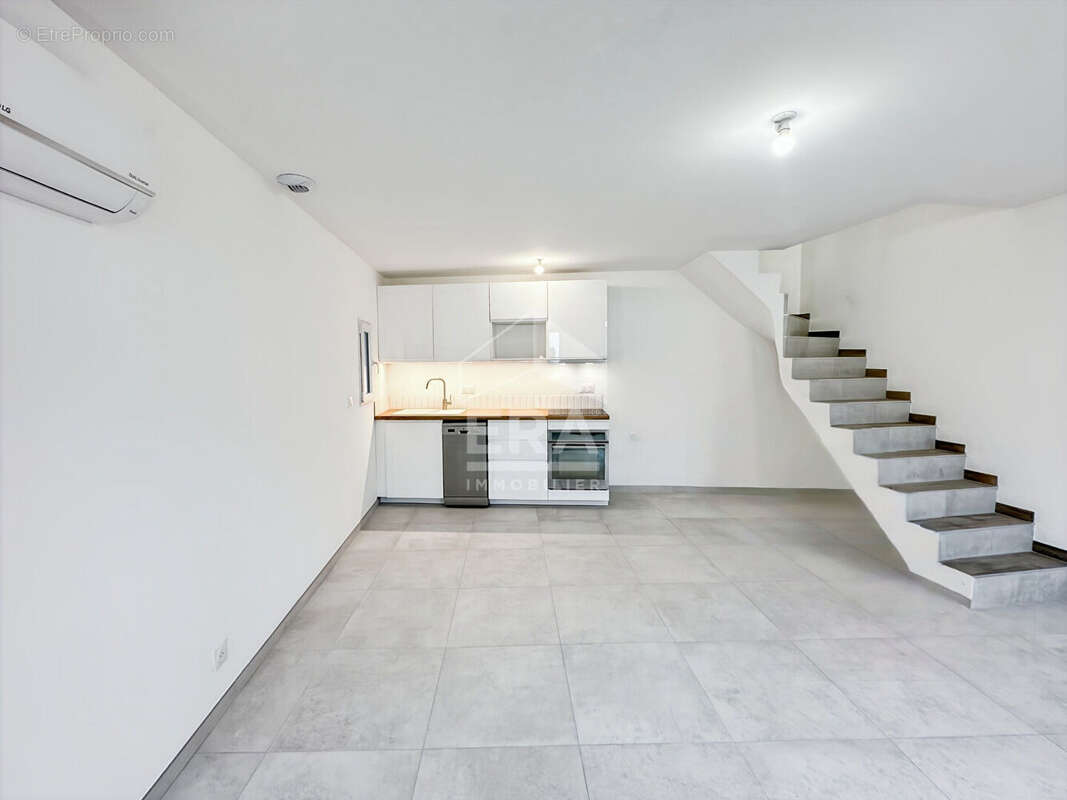 Maison à CHATEAURENARD