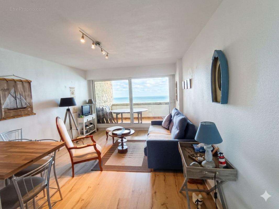 Appartement à ARZON