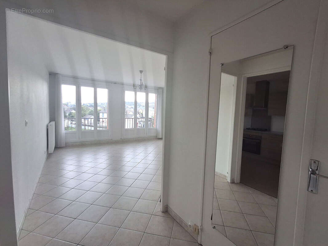 Appartement à BONNIERES-SUR-SEINE