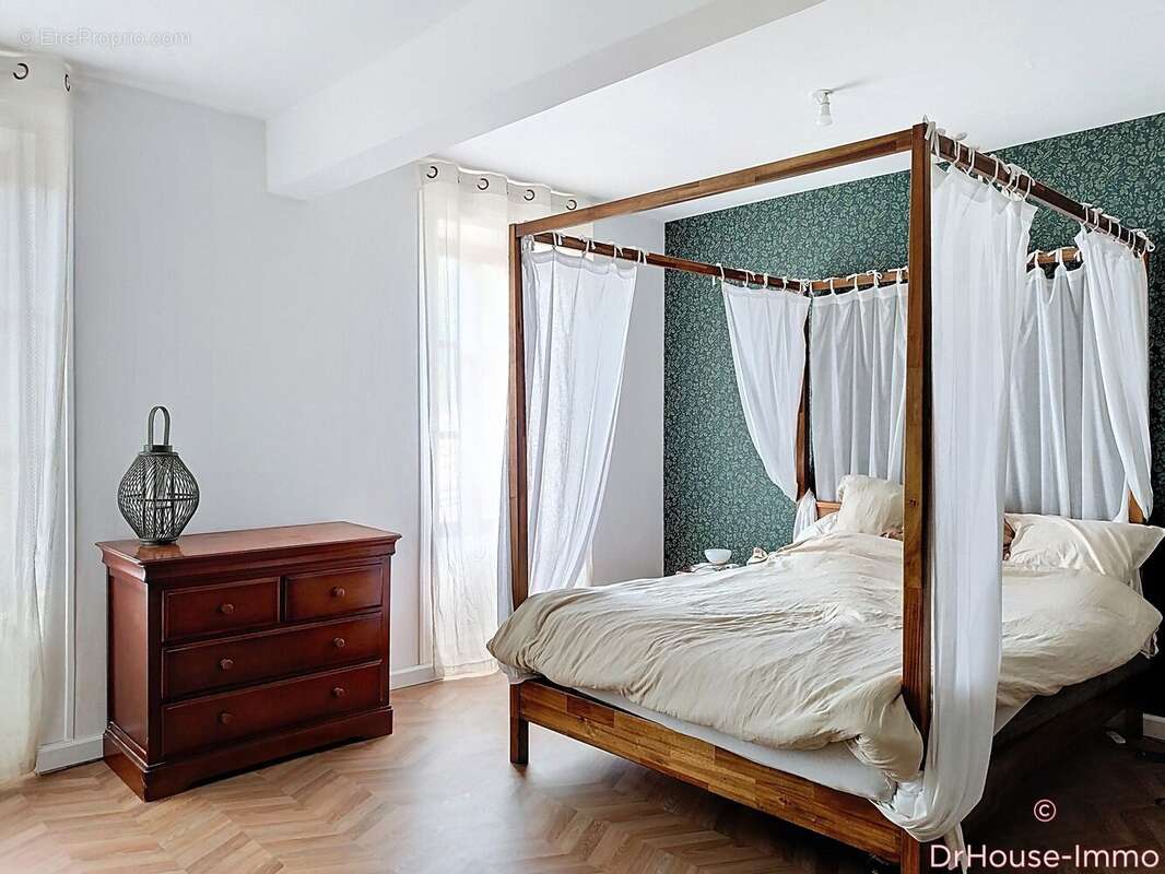 Maison 5 pièces 175 m² à vendre à Saint-Genes-De-Blaye (33390) - photo 8