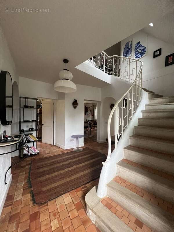 Maison à SAINT-CYR-SUR-LOIRE