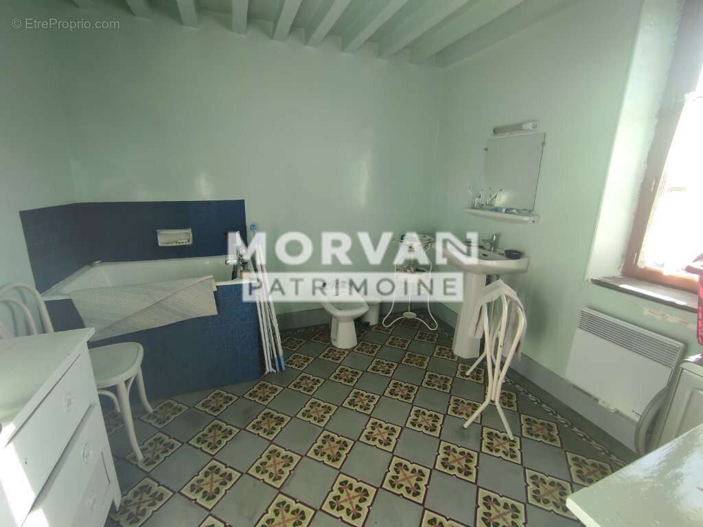 Maison à SAINT-PEREUSE