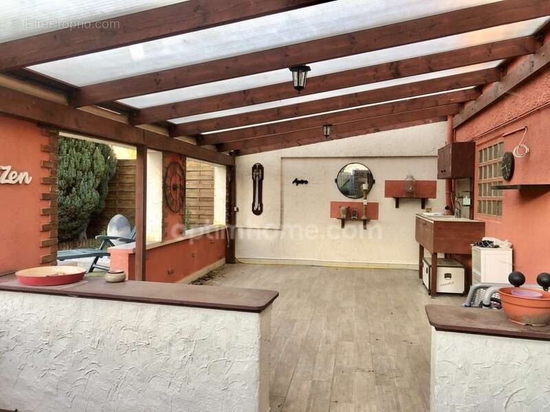 Maison à POURU-SAINT-REMY