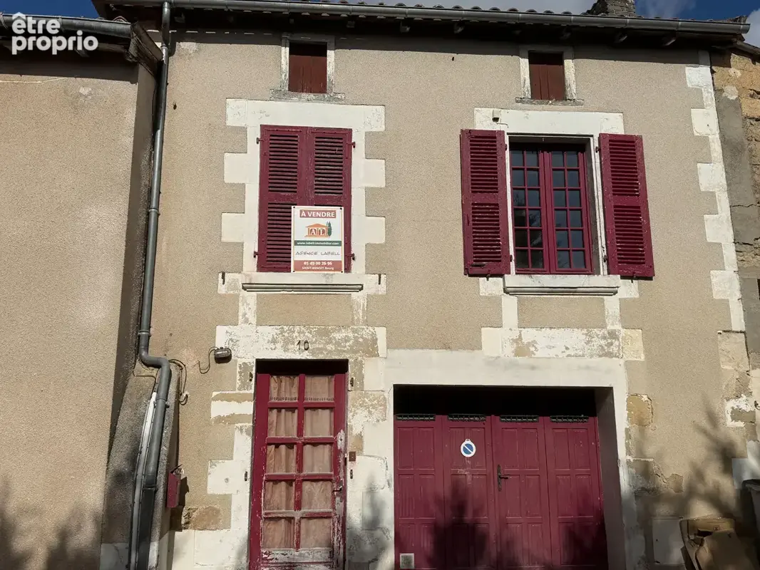 Maison à LIGUGE