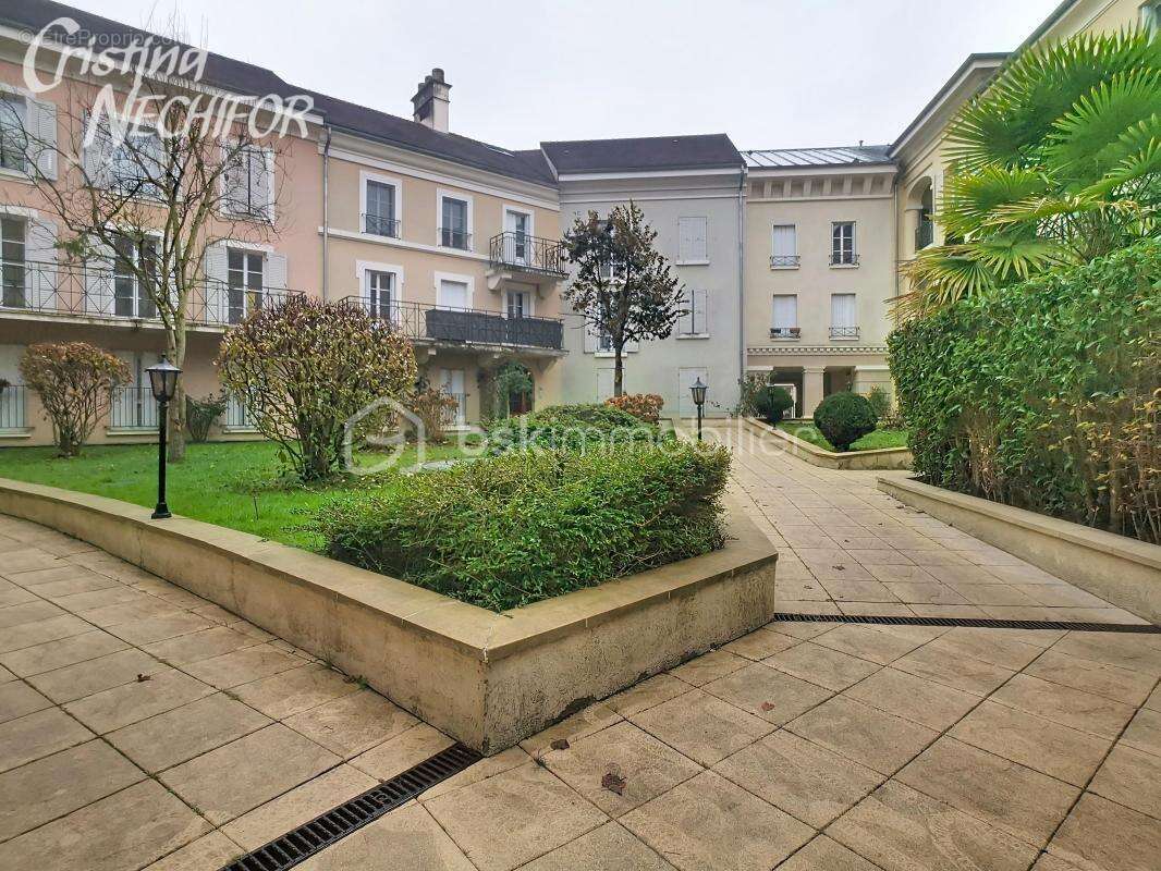 Appartement à SERRIS