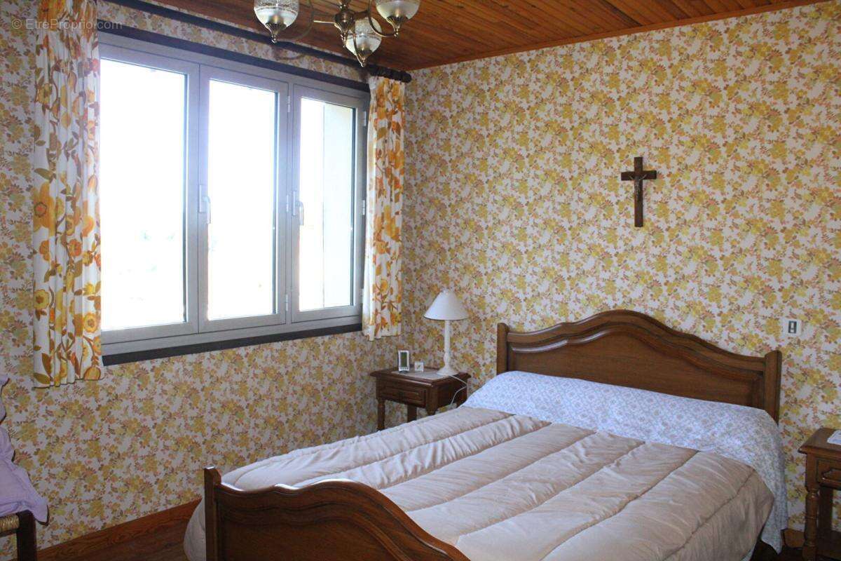 Exclusivité Maison avec deux habitations de 166 m2 sur une parcelle de 5400 m² - photo 13