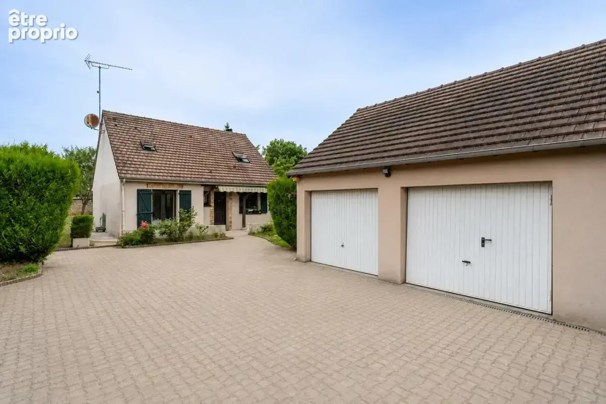 Maison de 6 pièces de 100 m² à Ézy-sur-Eure - photo 2