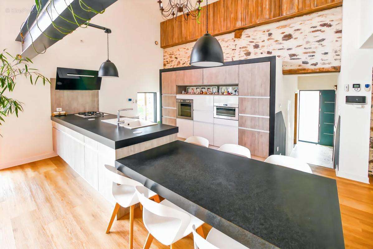 Maison à LE CHAMP-SAINT-PERE