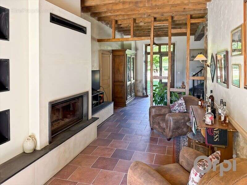 Maison à PRECHAC