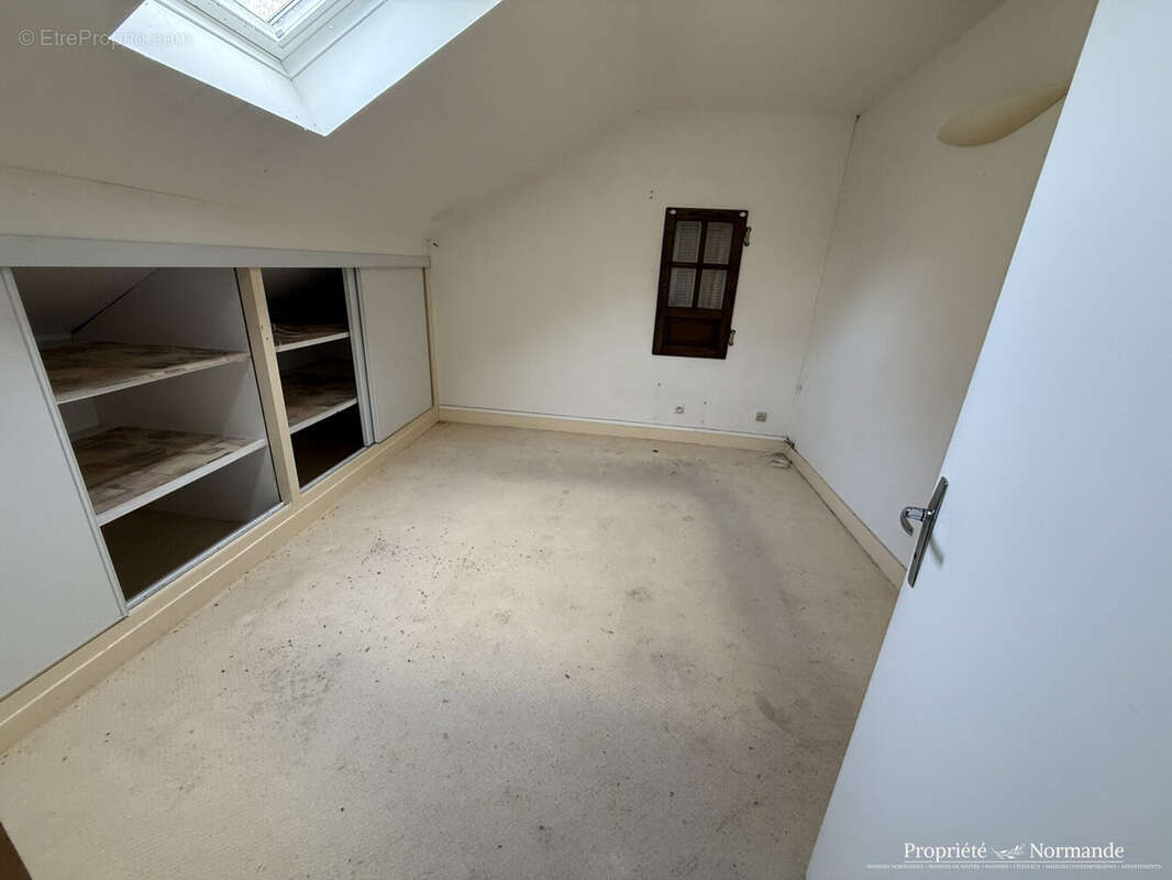 Maison à PONT-L'EVEQUE