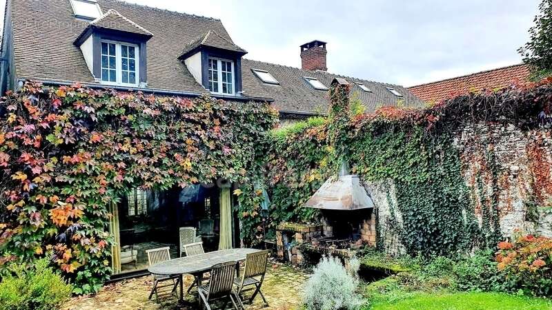 Maison à CREPY-EN-VALOIS