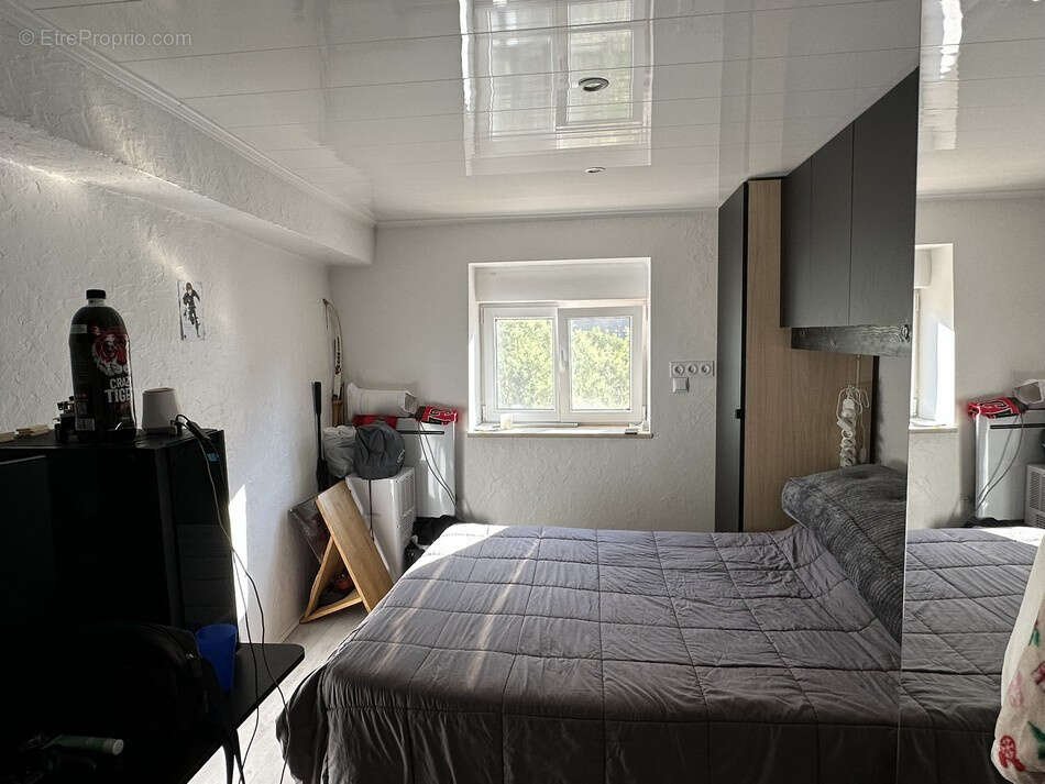 Maison à ROQUEBILLIERE