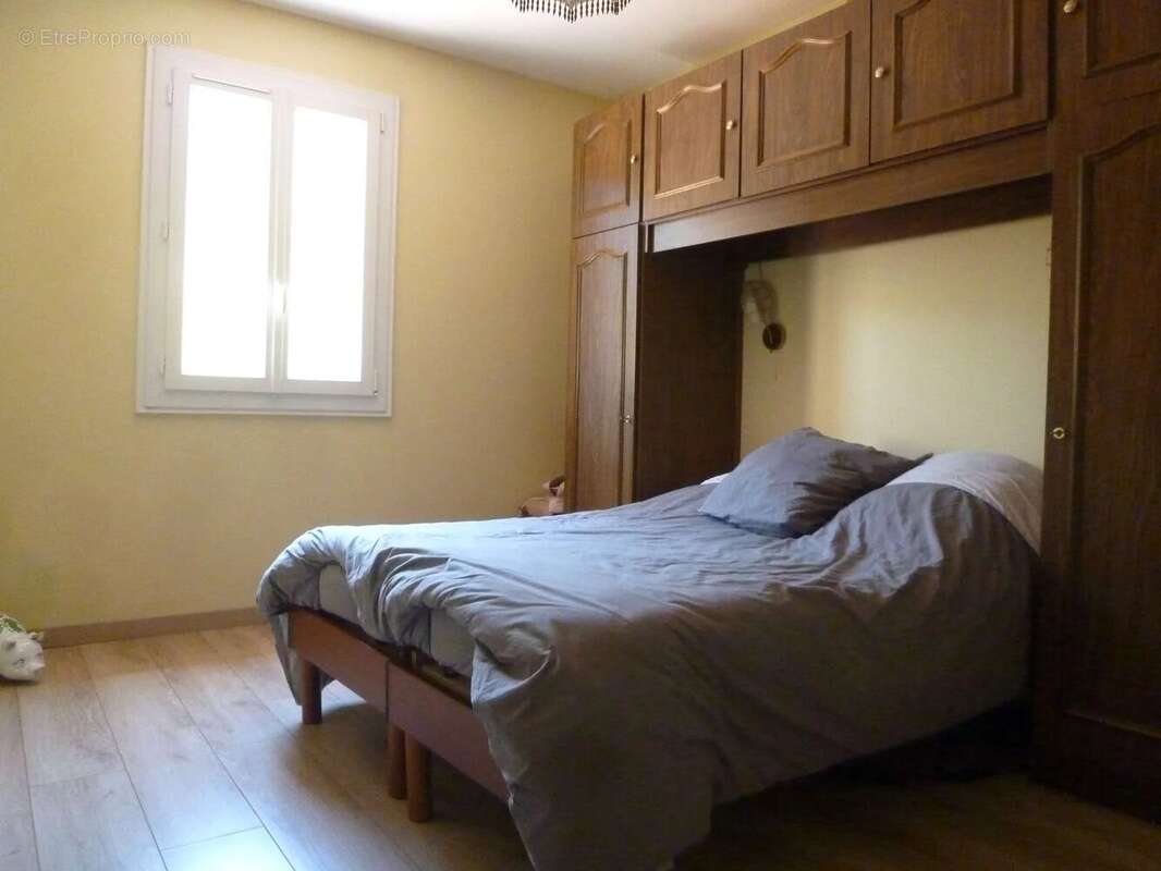 Maison à TOUET-SUR-VAR