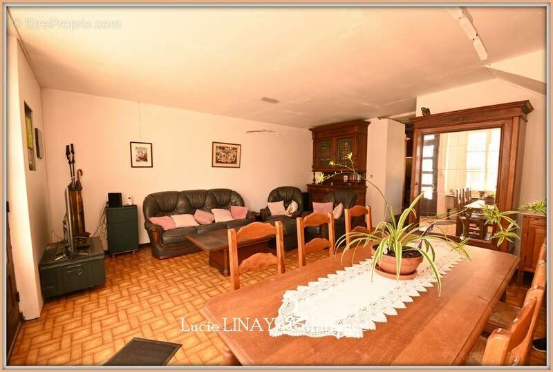 Maison de bourg avec terrain attenant - photo 2