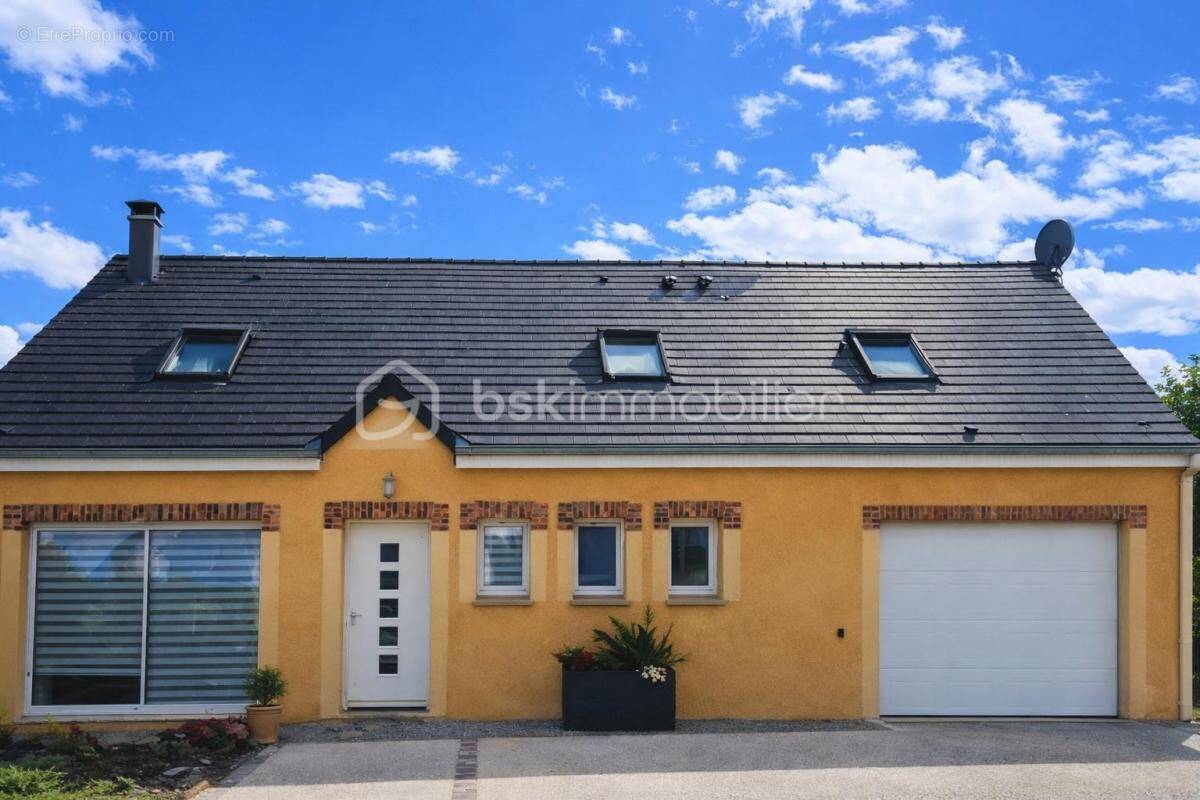 Maison à BEVILLE-LE-COMTE