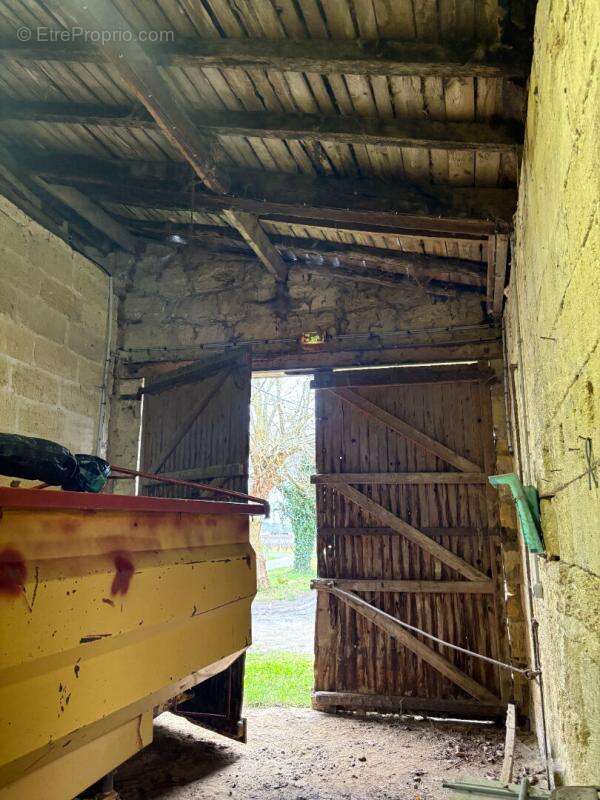 RARE : Devenez propriétaire de votre "Micro-Château" en AOC Saint-Émilion - photo 8